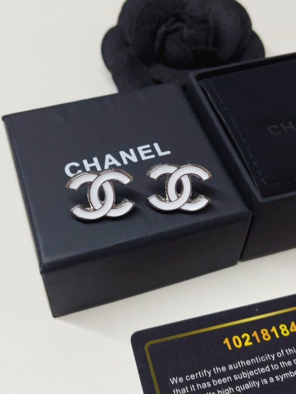 C-White Earrings(DPA1154)C-White Earrings(DPA1154)