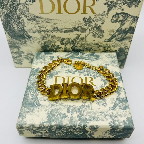 D- Bracelet (XT343)D- Bracelet (XT343)