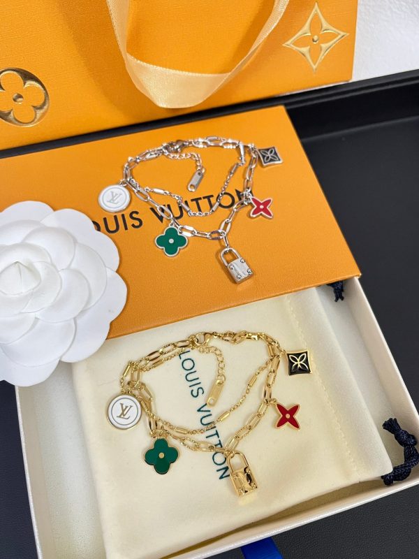 L x V- Double Chain Bracelet(L141)L x V- Double Chain Bracelet(L141)