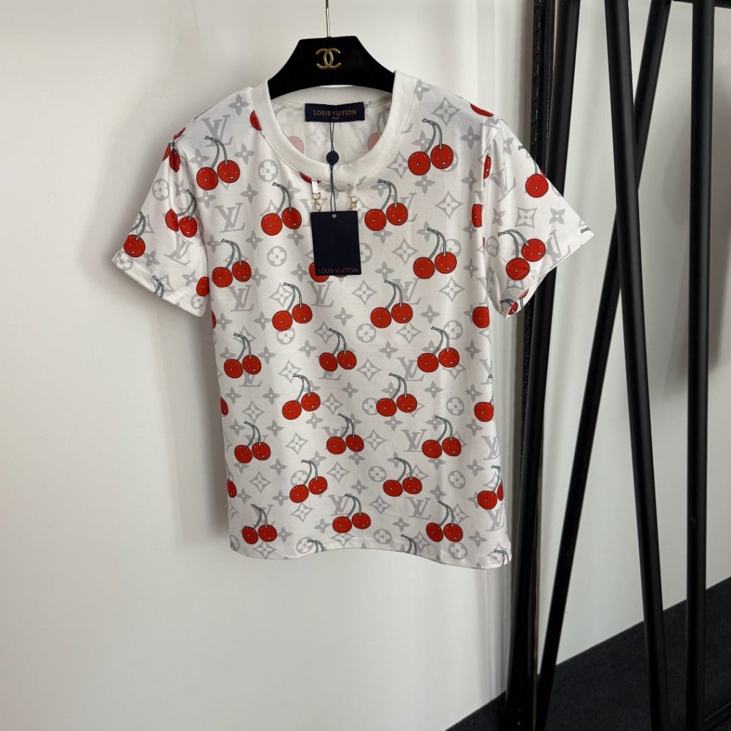 L- Cherry top (20254138)L- Cherry top (20254138)