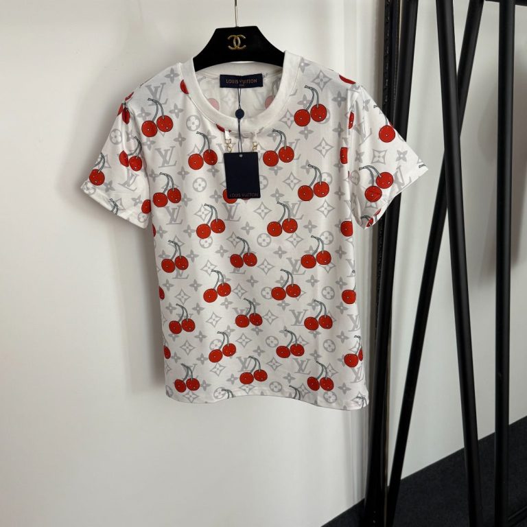 L- Cherry top (20254138)L- Cherry top (20254138)