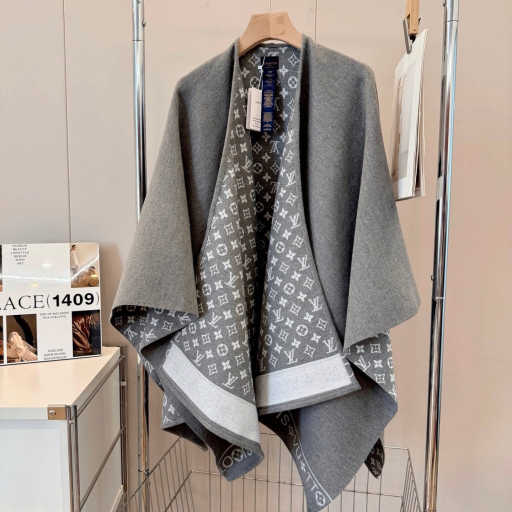 L- Shawl (JP1589)L- Shawl (JP1589)