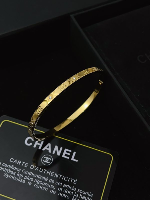 C- Bangle (JS103274)C- Bangle (JS103274)