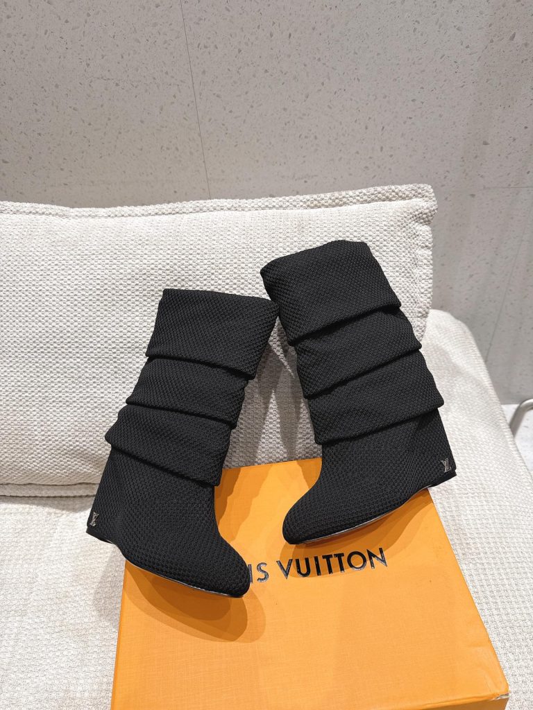 L-Wedge-Heeled Boots（DP0147）L-Wedge-Heeled Boots（DP0147）