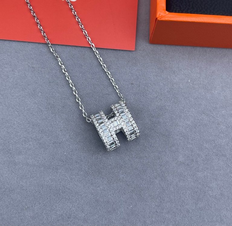 H- Necklace (DE11231)H- Necklace (DE11231)