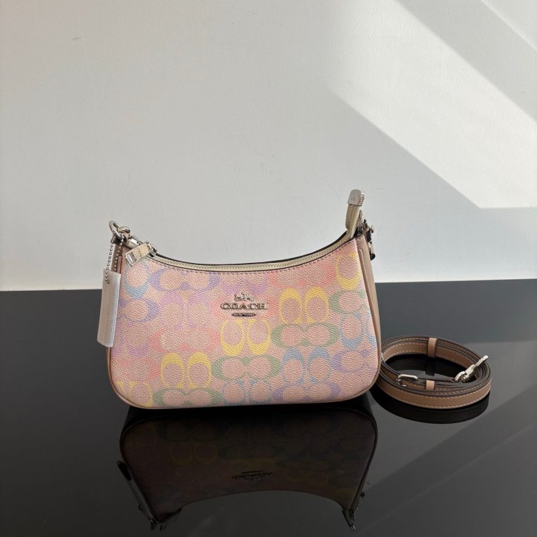 C- Rainbow Crossbody Handbag (OS125)C- Rainbow Crossbody Handbag (OS125)