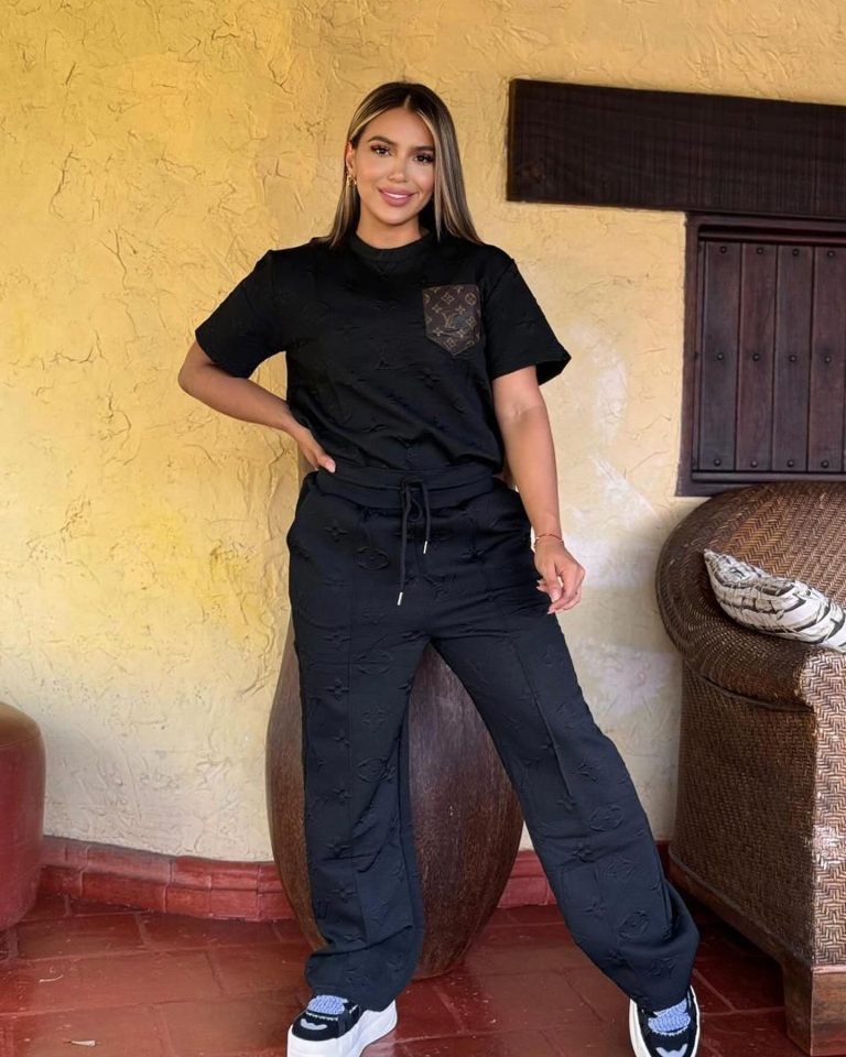 L-Embossed + Pocket Short Sleeve Long Pants Set(J5212)L-Embossed + Pocket Short Sleeve Long Pants Set(J5212)