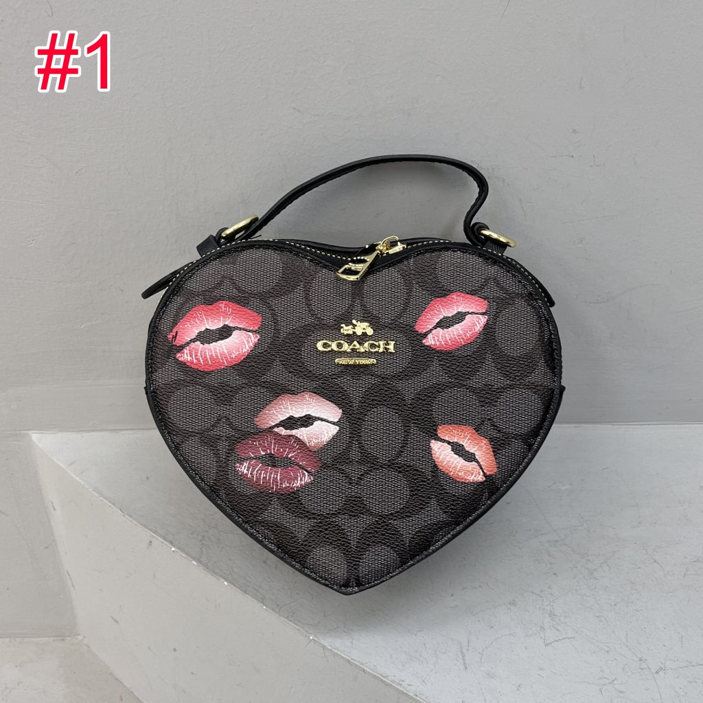 C-Heart Shaped Crossbody Bag（DW997）C-Heart Shaped Crossbody Bag（DW997）
