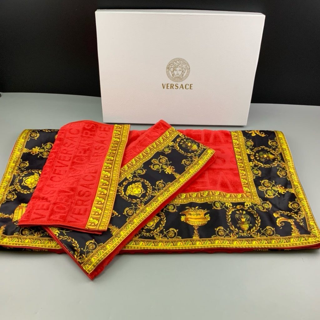 Red Towel Set, Come with Bath TowelRed Towel Set, Come with Bath Towel