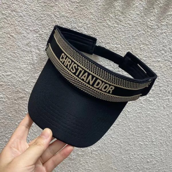 Sun hatSun hat