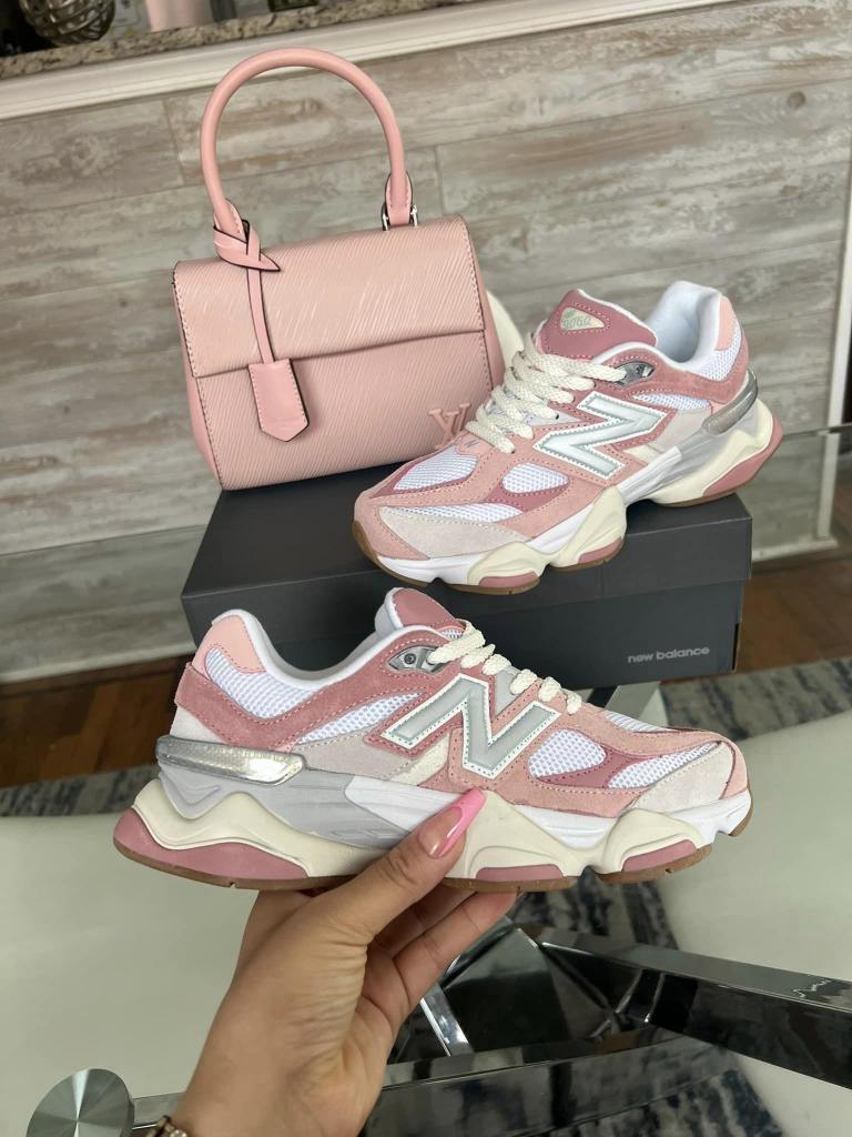 Pink Sneakers & Bags Set(Q529)Pink Sneakers & Bags Set(Q529)