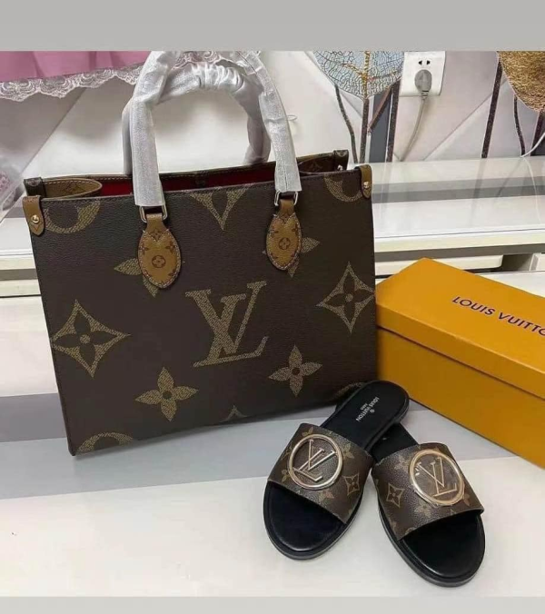 Brown Women Slippers and Tote Bag(QL214)Brown Women Slippers and Tote Bag(QL214)
