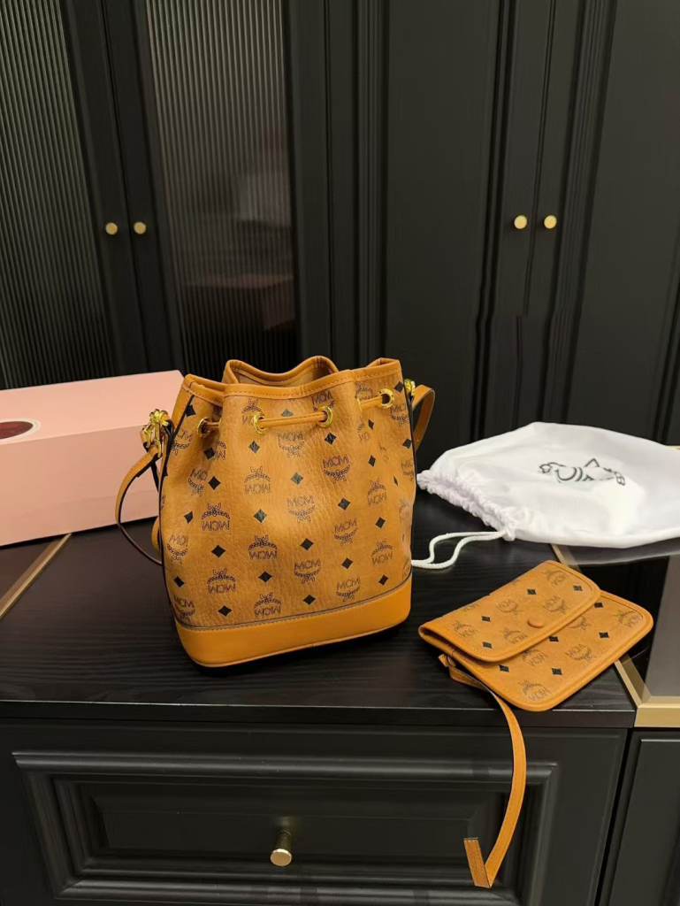 MCM-Bucket bag(MC910)MCM-Bucket bag(MC910)