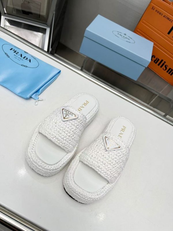 P-Slippers（DP0424）P-Slippers（DP0424）