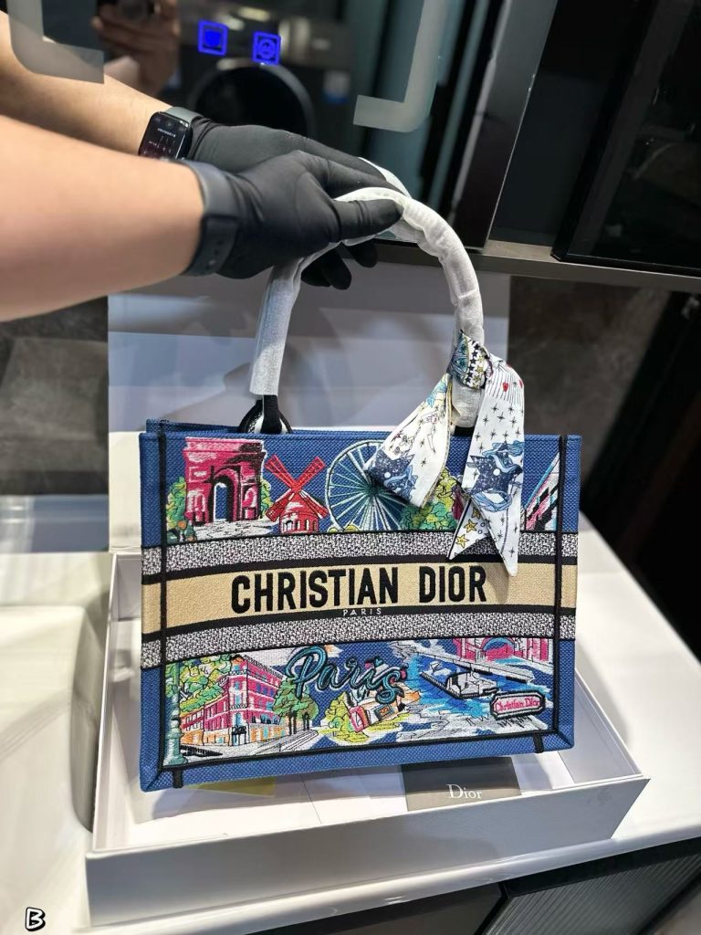 D- Blue embroidery tote bag (QQ1286)D- Blue embroidery tote bag (QQ1286)