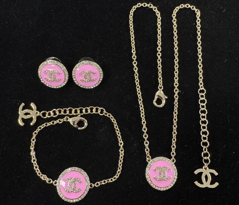 C- Bracelet Earrings Necklace Set (DE592)C- Bracelet Earrings Necklace Set (DE592)