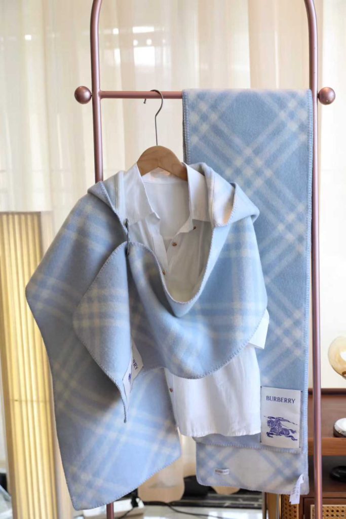 B-Scarf with Hoodie（PJ051）B-Scarf with Hoodie（PJ051）