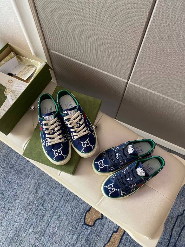 G- Blue Sneakers (YC1670)G- Blue Sneakers (YC1670)