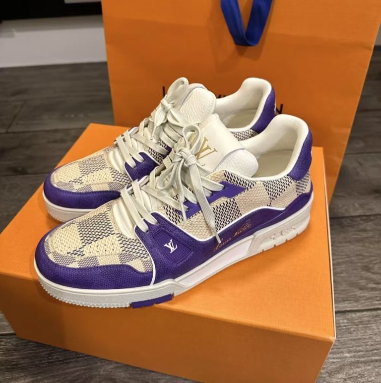L- Purple Sneakers (MZ2526)L- Purple Sneakers (MZ2526)