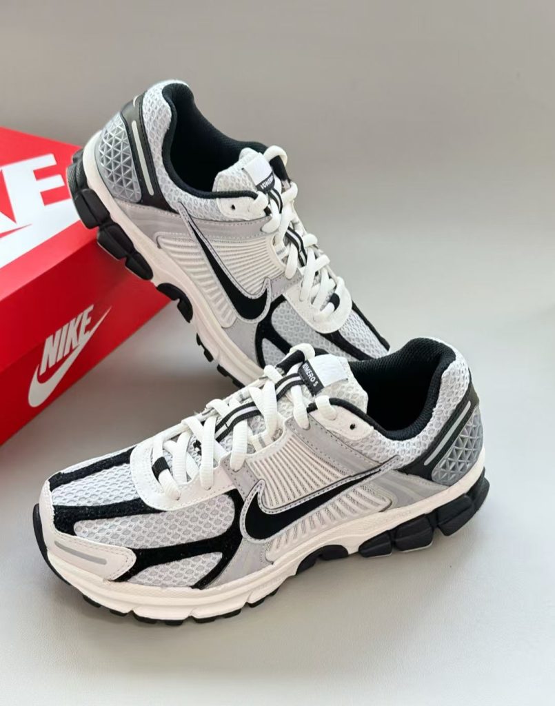 N-White&Black Sneakers(MZ324)N-White&Black Sneakers(MZ324)