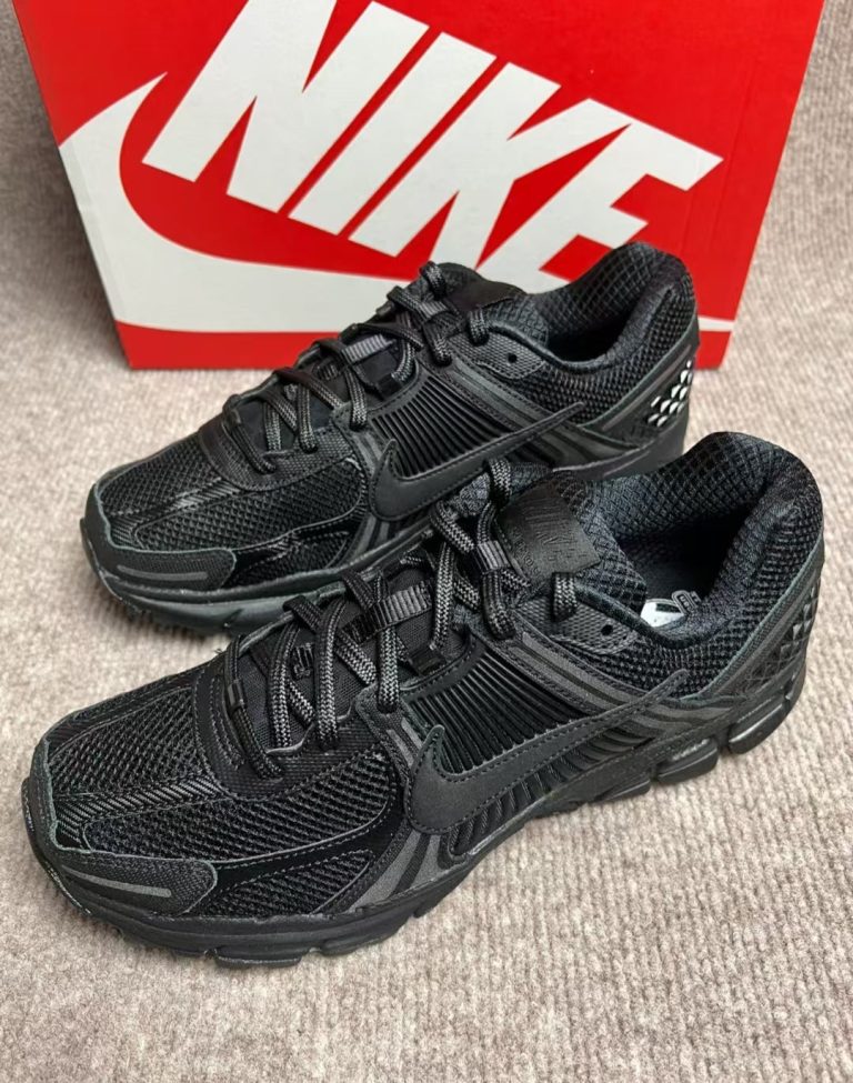 N-All Black Sneakers(MZ454)N-All Black Sneakers(MZ454)
