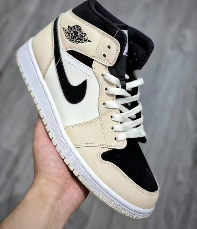 AJ-Beige&Black Sneakers(MZ4753)AJ-Beige&Black Sneakers(MZ4753)