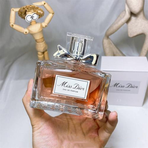 Women's Perfume (XS710)Women's Perfume (XS710)