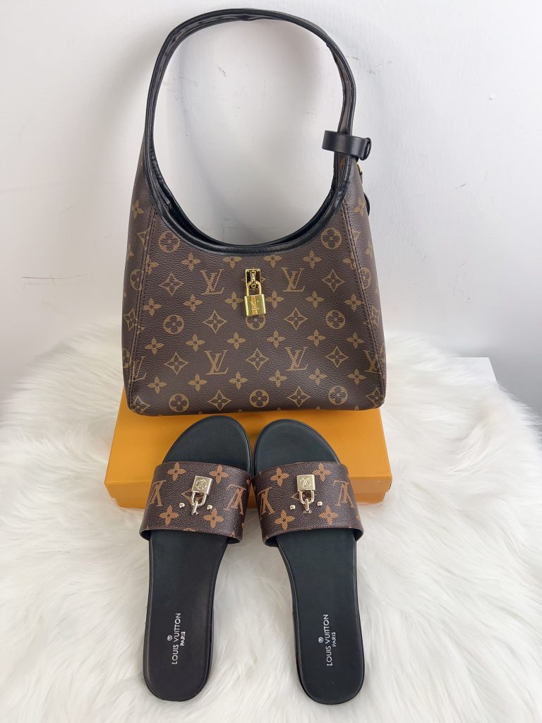 L-Brown Handbag and Flat Slippers(HB3002)L-Brown Handbag and Flat Slippers(HB3002)