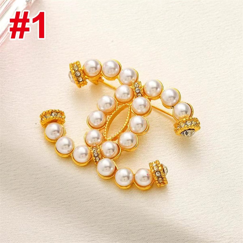 C-Brooch (DPZG2692)C-Brooch (DPZG2692)