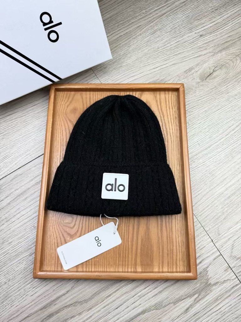 A-Knitted Hat(DS145902)A-Knitted Hat(DS145902)