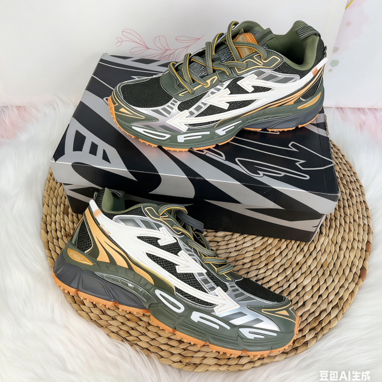 Off-White-Sneakers（MZ56821）Off-White-Sneakers（MZ56821）