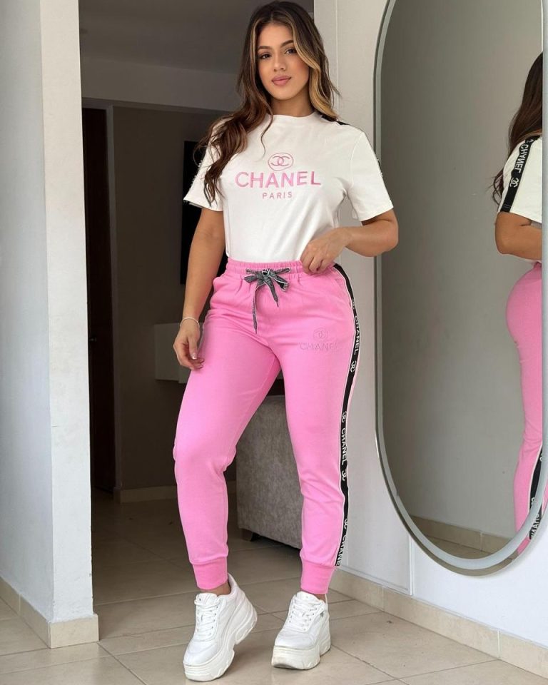C-Crown Neck Top + Pink Cuffed Trousers(J5152)C-Crown Neck Top + Pink Cuffed Trousers(J5152)