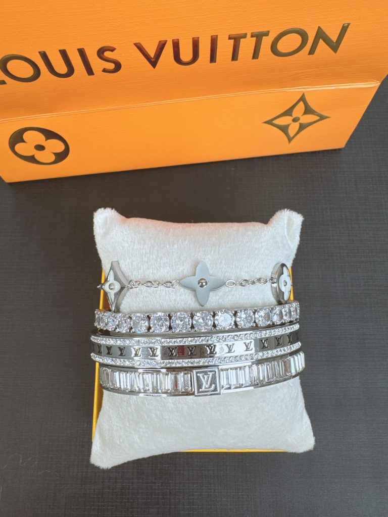 L-Jewelry Stack (LS133)L-Jewelry Stack (LS133)