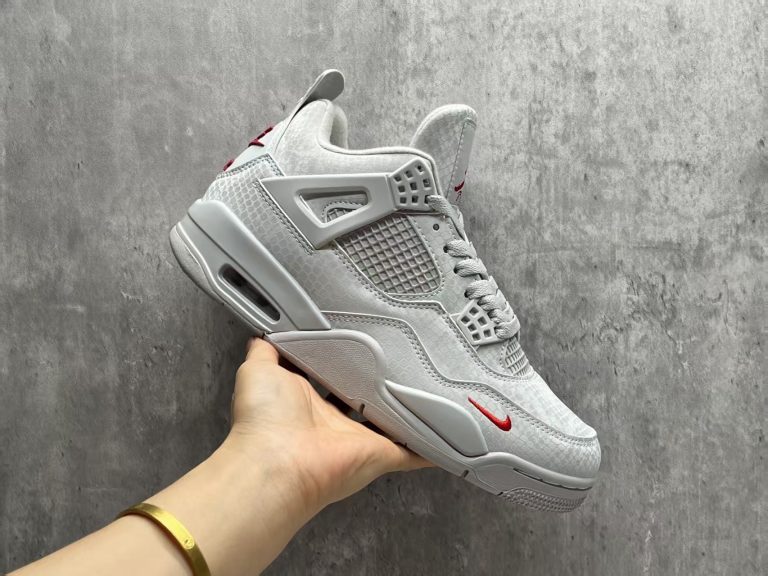 Gray Sneakers（MZ134987）Gray Sneakers（MZ134987）