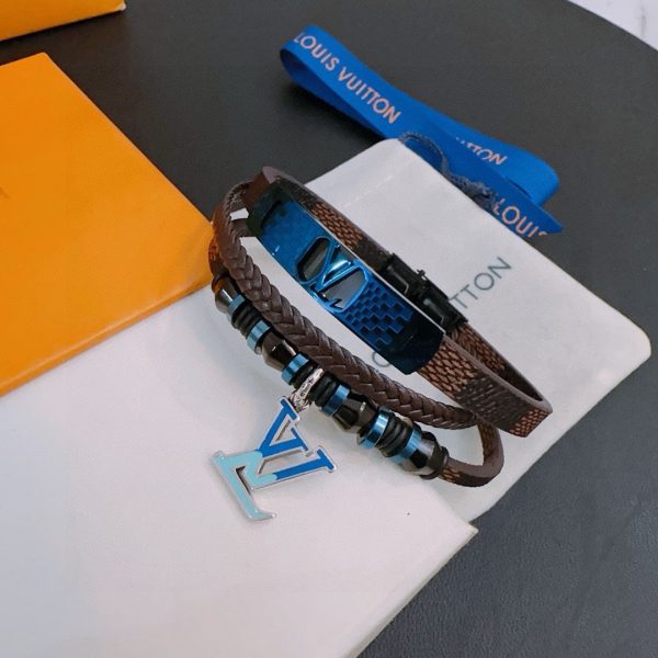 L-Cowhide bracelet(QL16)L-Cowhide bracelet(QL16)