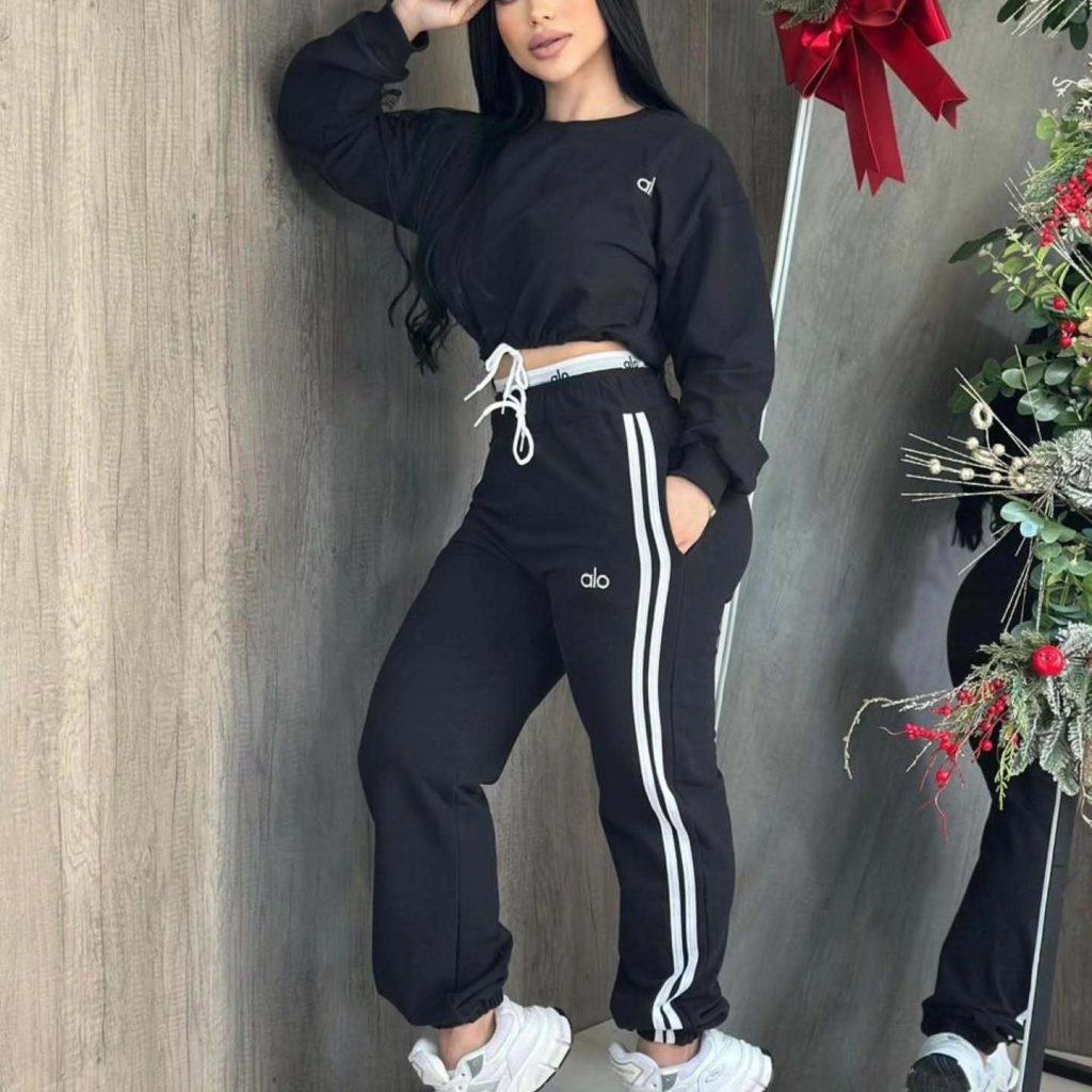 Alo-Sweatshirt and Pants (Q6316)Alo-Sweatshirt and Pants (Q6316)