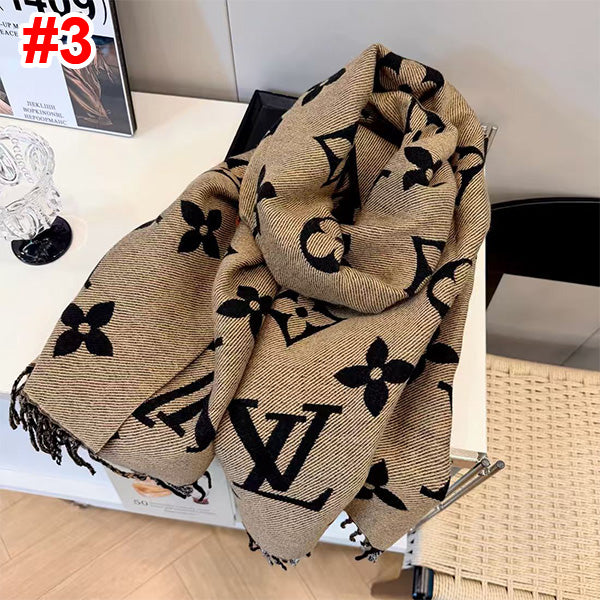 L-Reversible Scarf (JP5200)L-Reversible Scarf (JP5200)