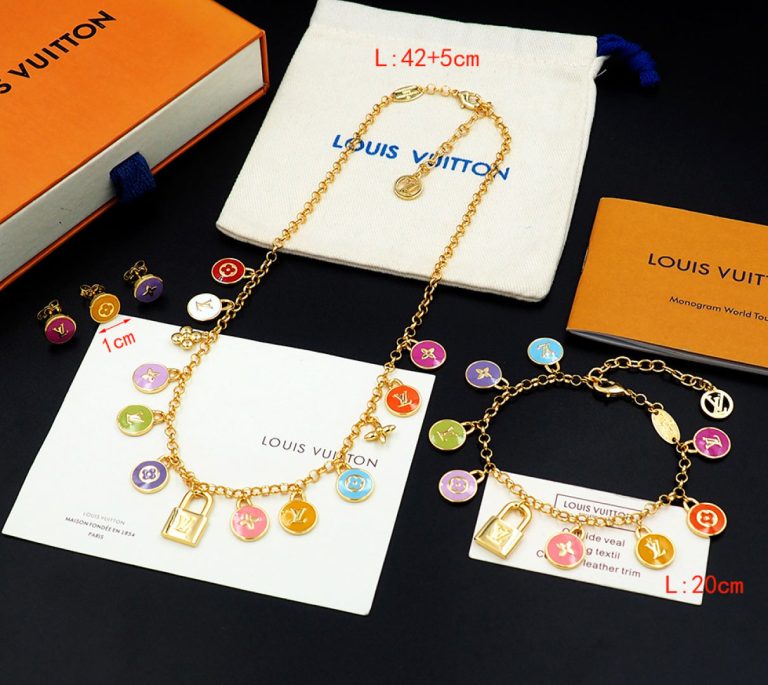 LV-Necklaces & Bracelets & Earrings 3PCS(365442)LV-Necklaces & Bracelets & Earrings 3PCS(365442)