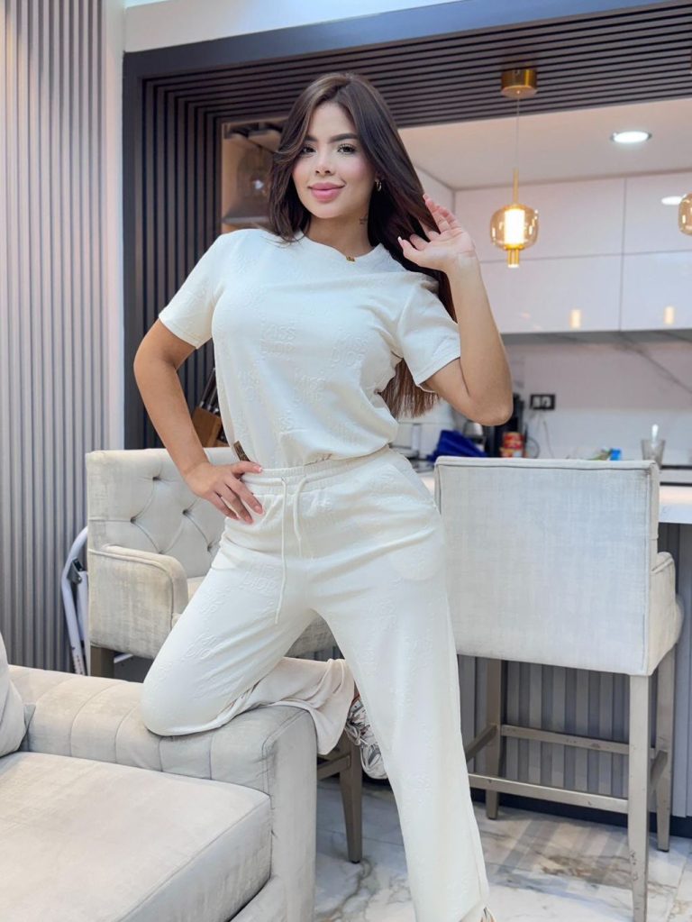 D-Embossed + Short Sleeve Long Pants Set(J5243)D-Embossed + Short Sleeve Long Pants Set(J5243)