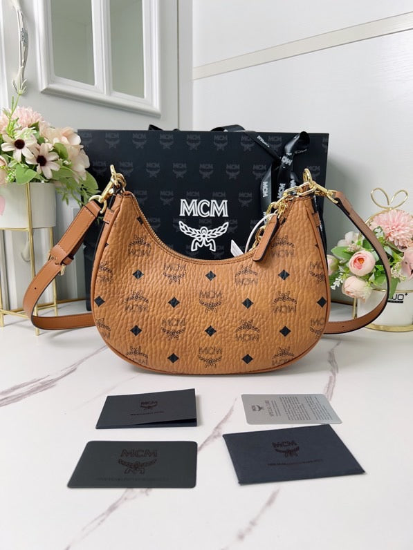 MCM-Top Quality Underarm Bags(QQ1227)MCM-Top Quality Underarm Bags(QQ1227)