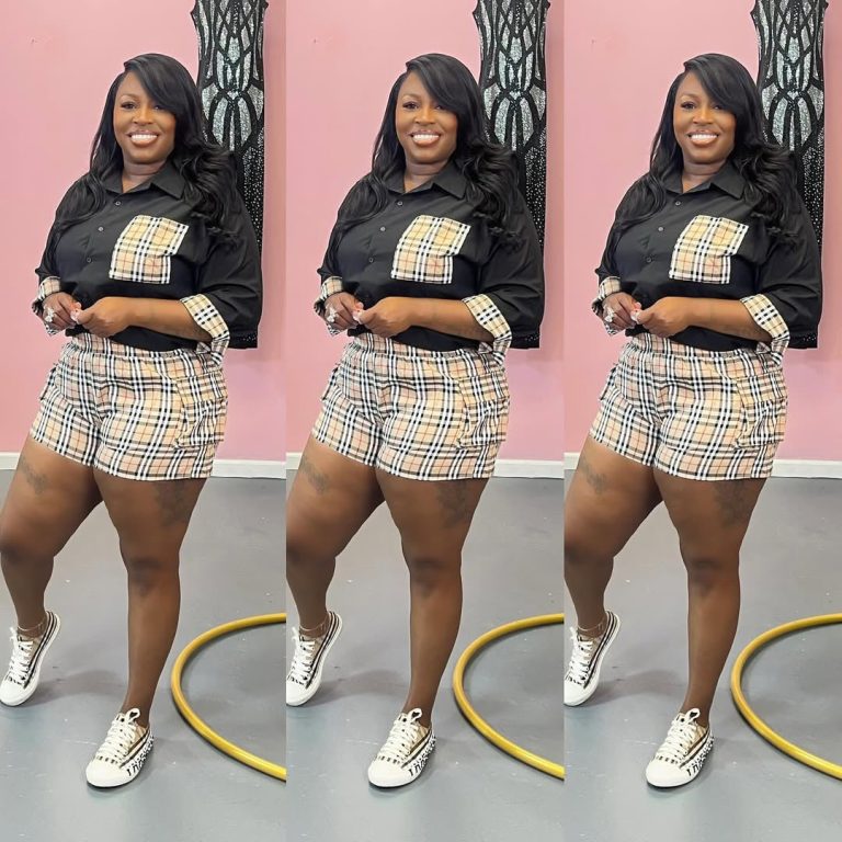 B-Shirt Top + Multi-Pocket Plaid Shorts(J5239)B-Shirt Top + Multi-Pocket Plaid Shorts(J5239)