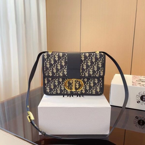 C-Lady Purse (leather strap)（L0426）C-Lady Purse (leather strap)（L0426）