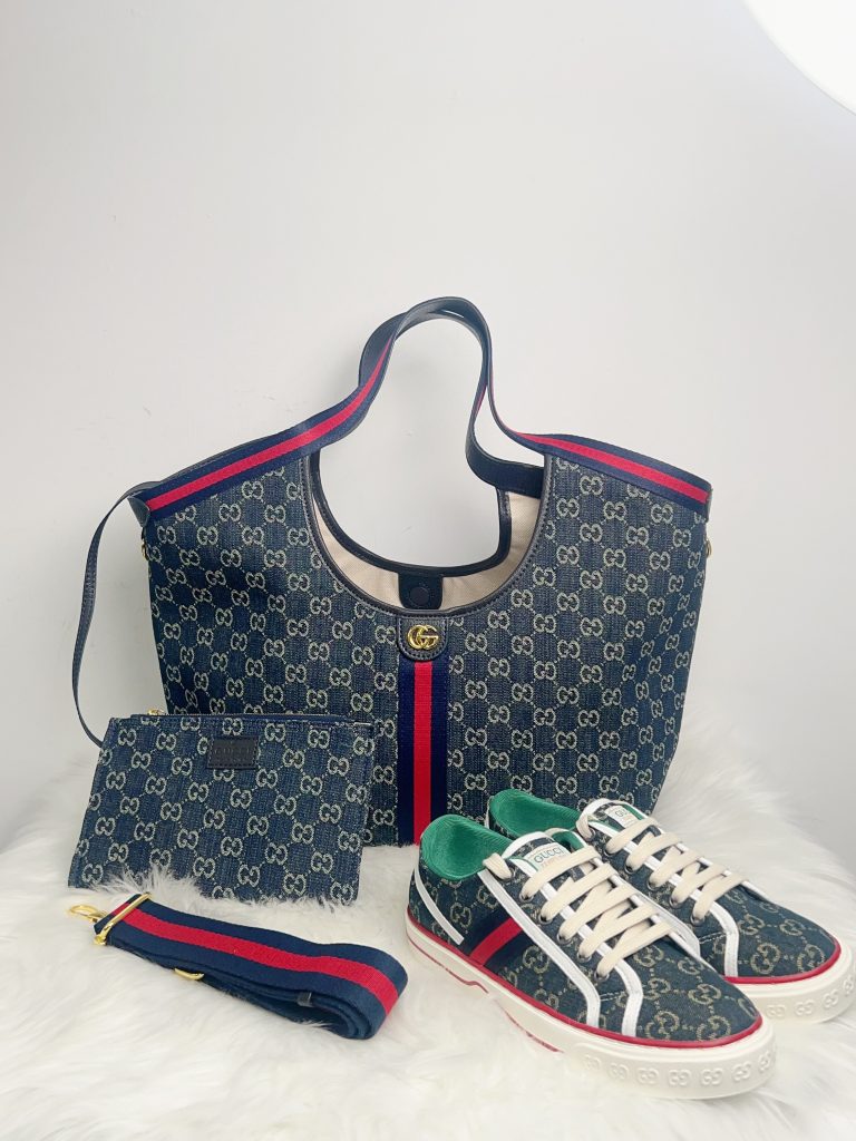 G-Blue Bag+Sneakers (A500)G-Blue Bag+Sneakers (A500)