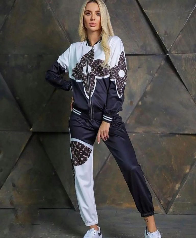 L-Simple Printed Two Piece Set(J2743)L-Simple Printed Two Piece Set(J2743)
