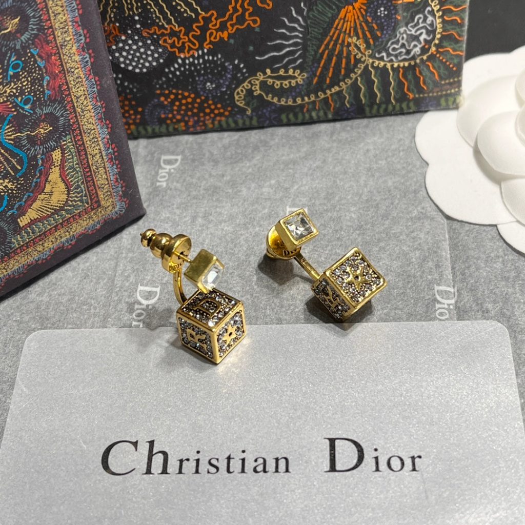 D-Stylish Cube Earrings（A877）D-Stylish Cube Earrings（A877）