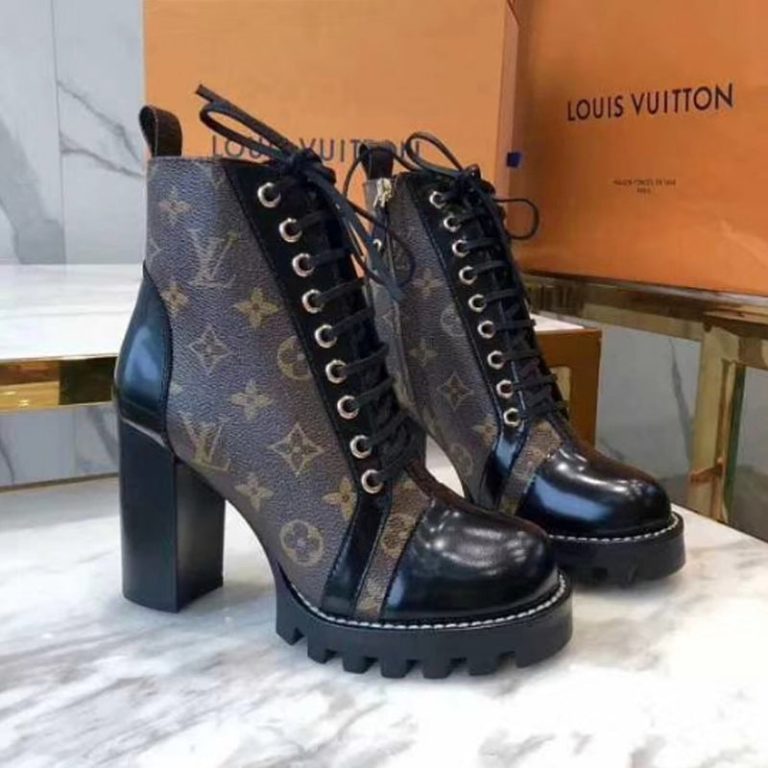 L-Chunky Leather Ankle Boots (A240)L-Chunky Leather Ankle Boots (A240)
