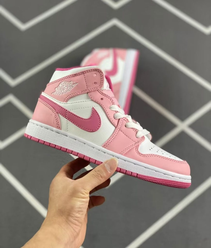 Pink Sneakers(MZ1159)Pink Sneakers(MZ1159)