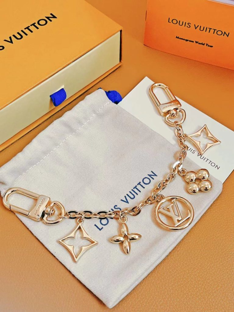L bag charms (DP17529)L bag charms (DP17529)