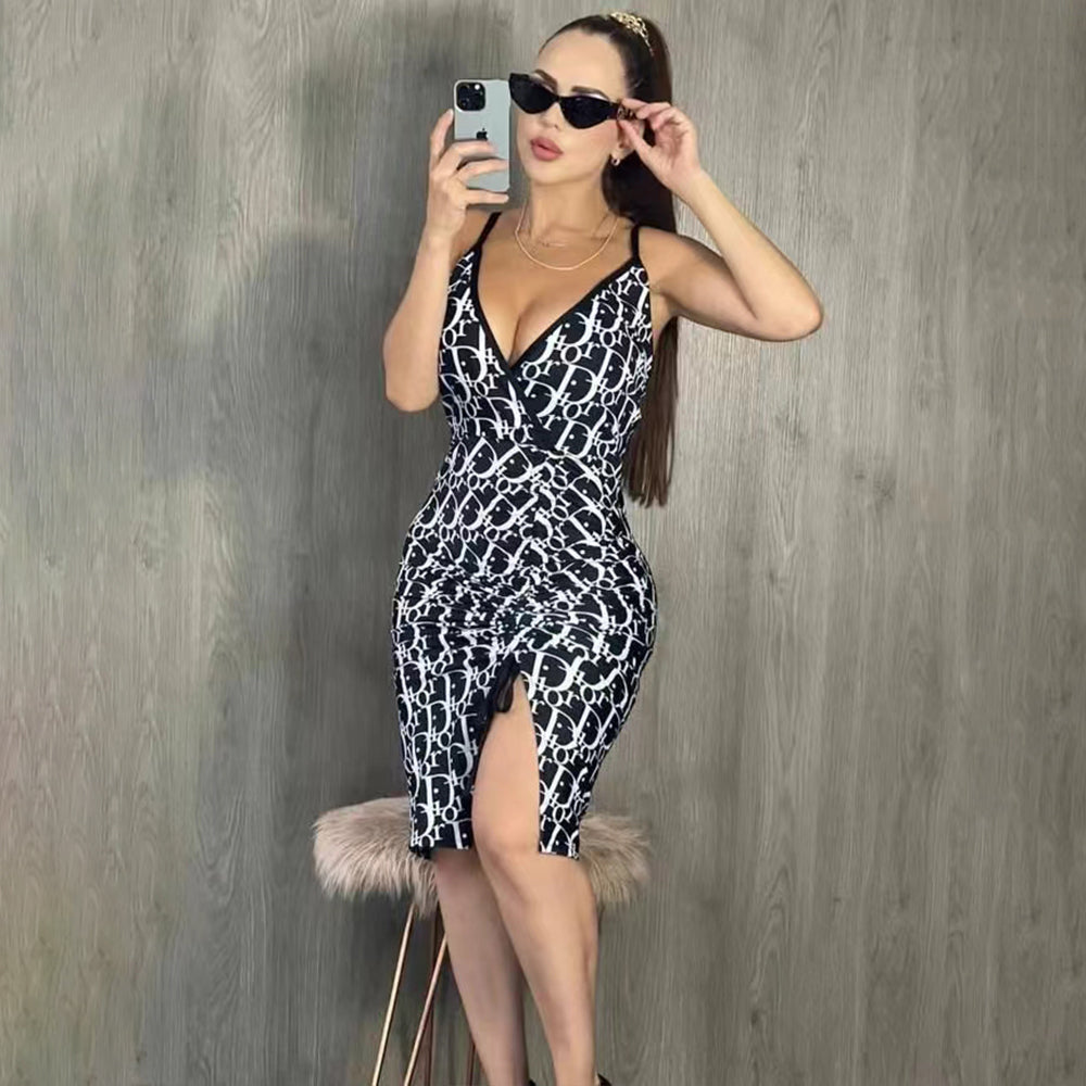 L&D-Slim-fit V-neck Halter Pleated Dress(DD0073)L&D-Slim-fit V-neck Halter Pleated Dress(DD0073)