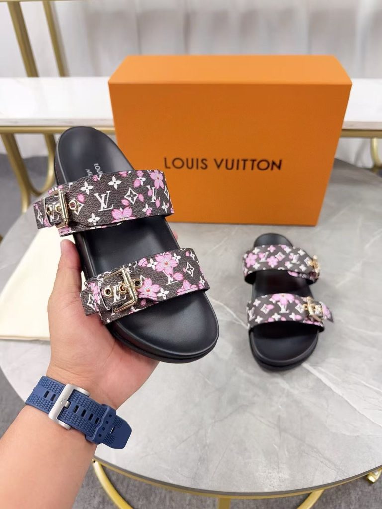 Women's Slippers(DP2208)Women's Slippers(DP2208)